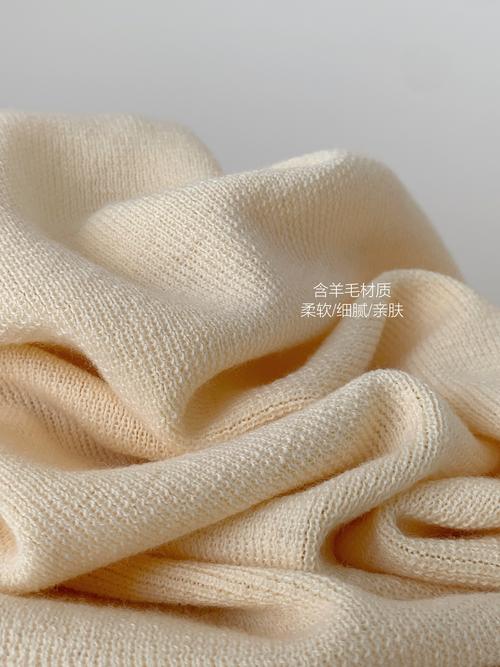mukok 秋冬新款时髦洋气高领羊毛针织衫女高级感毛衣百搭打底上衣
